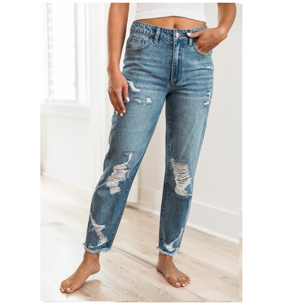 ** NEW Distressed Girlfriend Jeans
